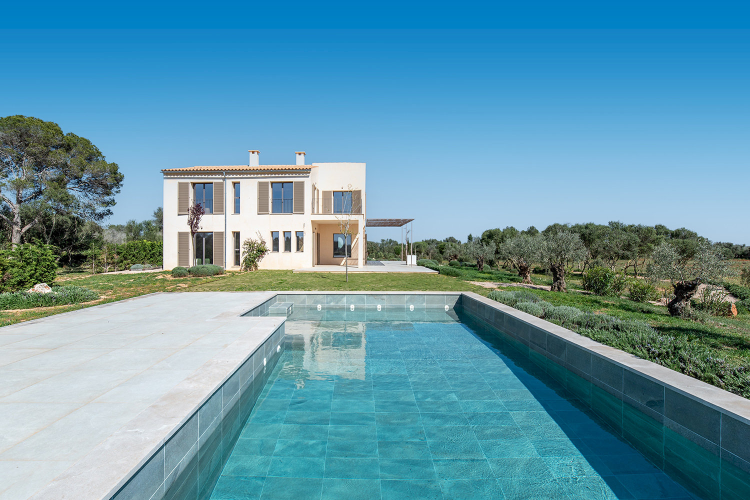 Tranquil oasis for the summer