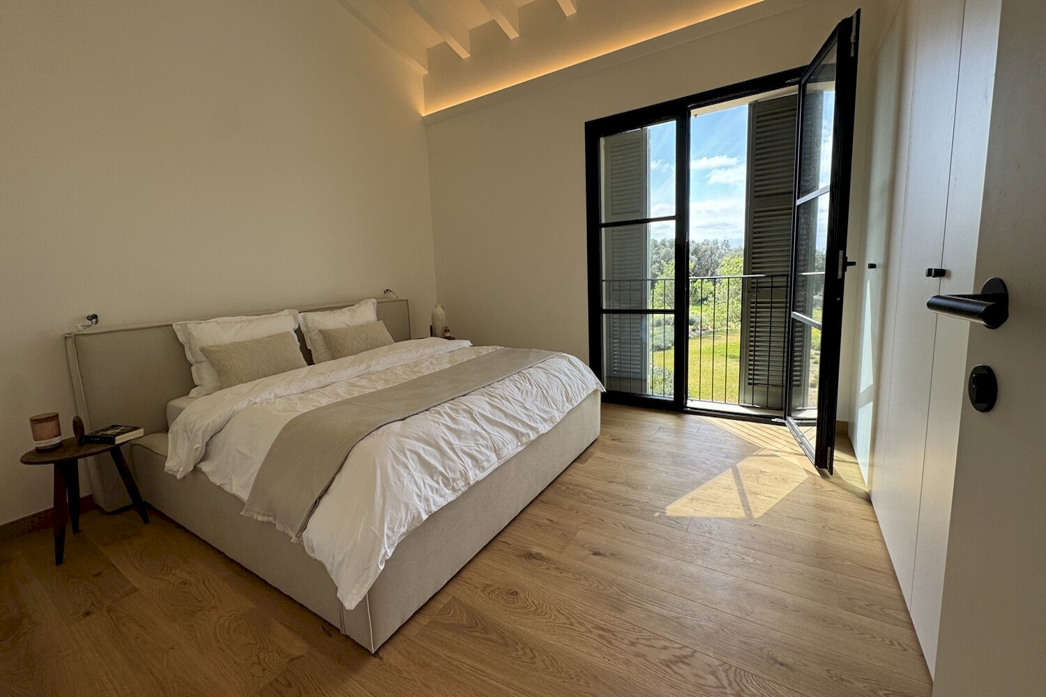 Furnished bedroom