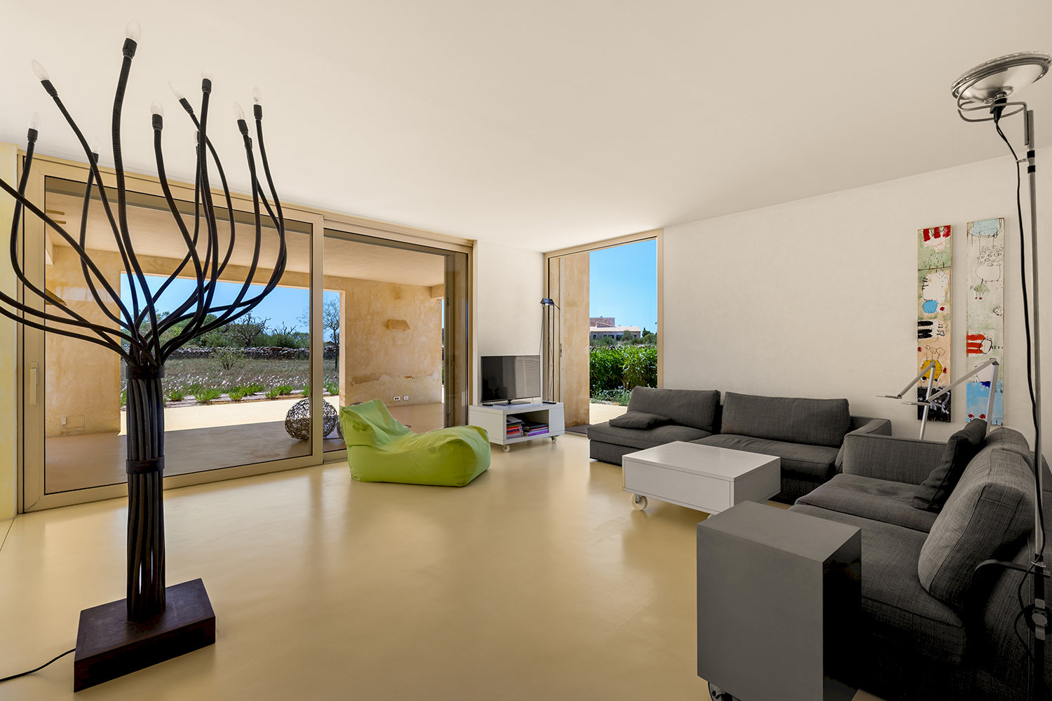 Lightflooded living area