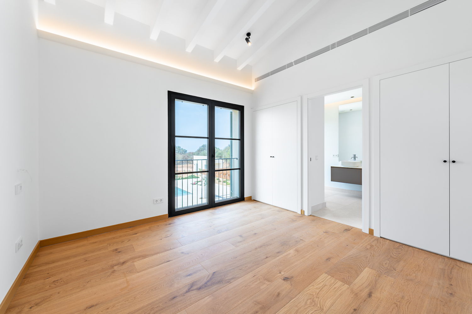 One of 5 bedrooms