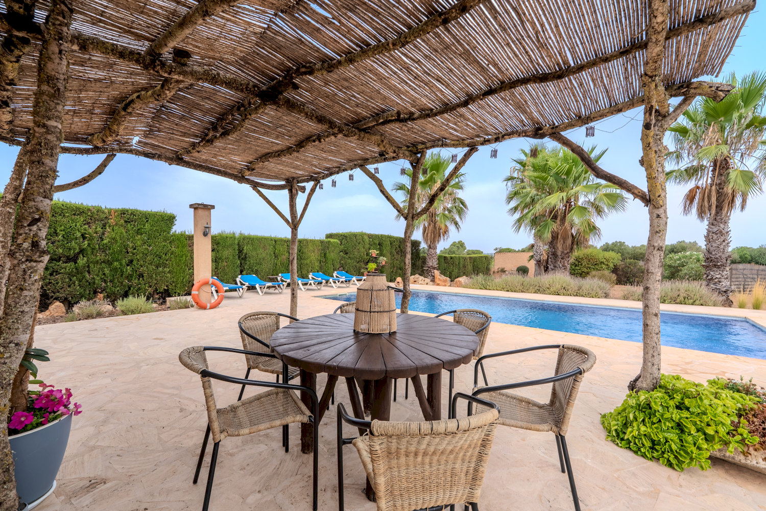 Covered Poolside Dining Terrace