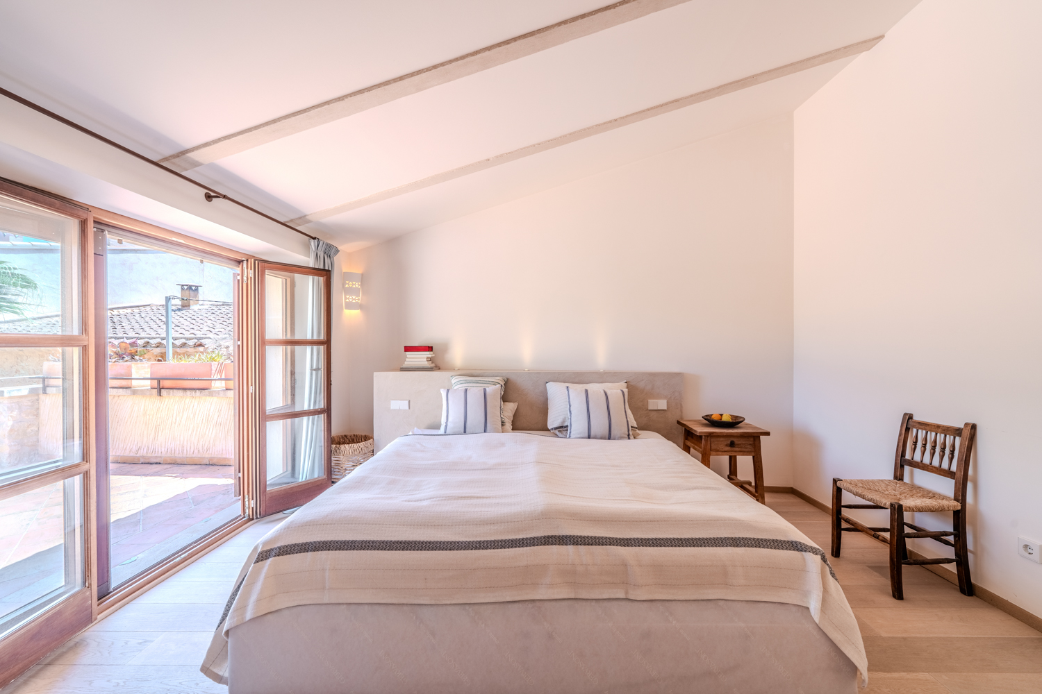 Light-Filled Bedroom with Private Terrace