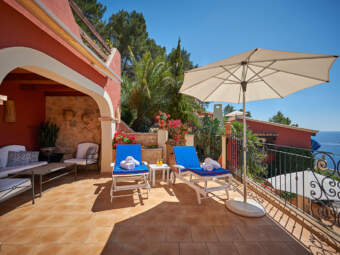 Cala Llamp: 2-Bedroom Apartment with Ocean View