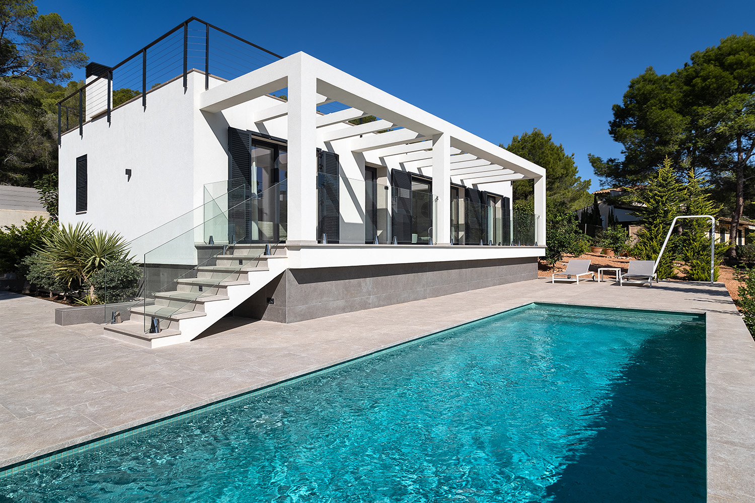 M12242-Villa-a