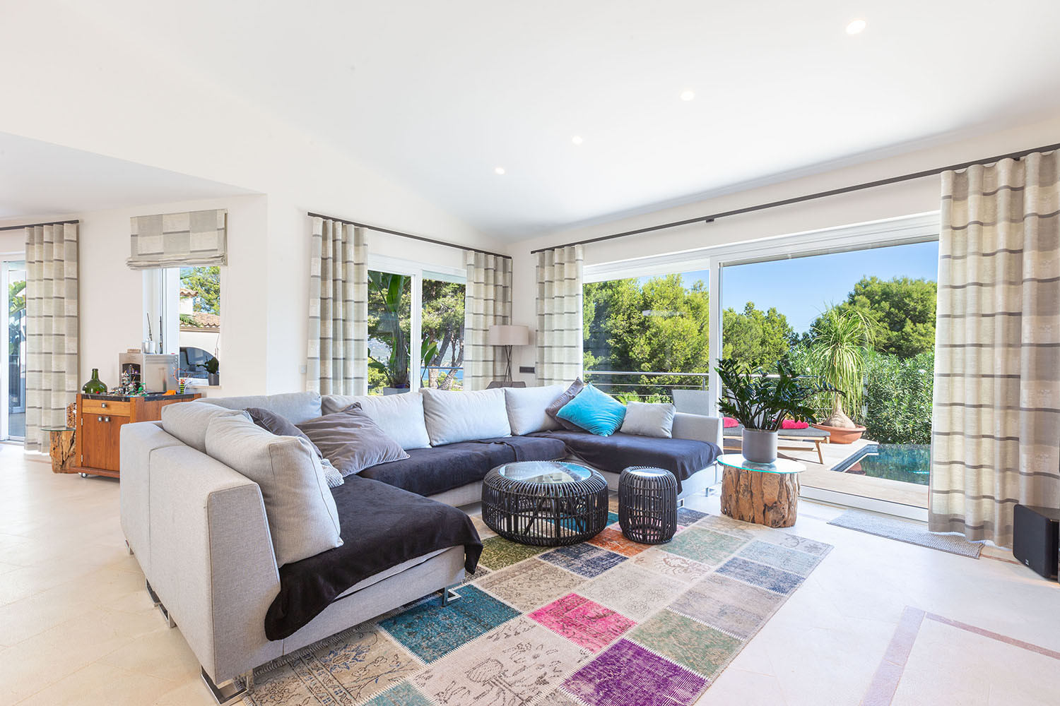 20487-Villa-mit-meerblick-nova-santa-ponsa-f.jpg